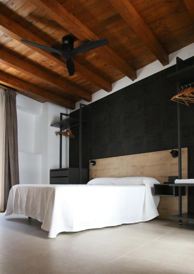Un Moment, Casa Rural De 4 Estrellas Les Coves de Vinroma Bagian luar foto